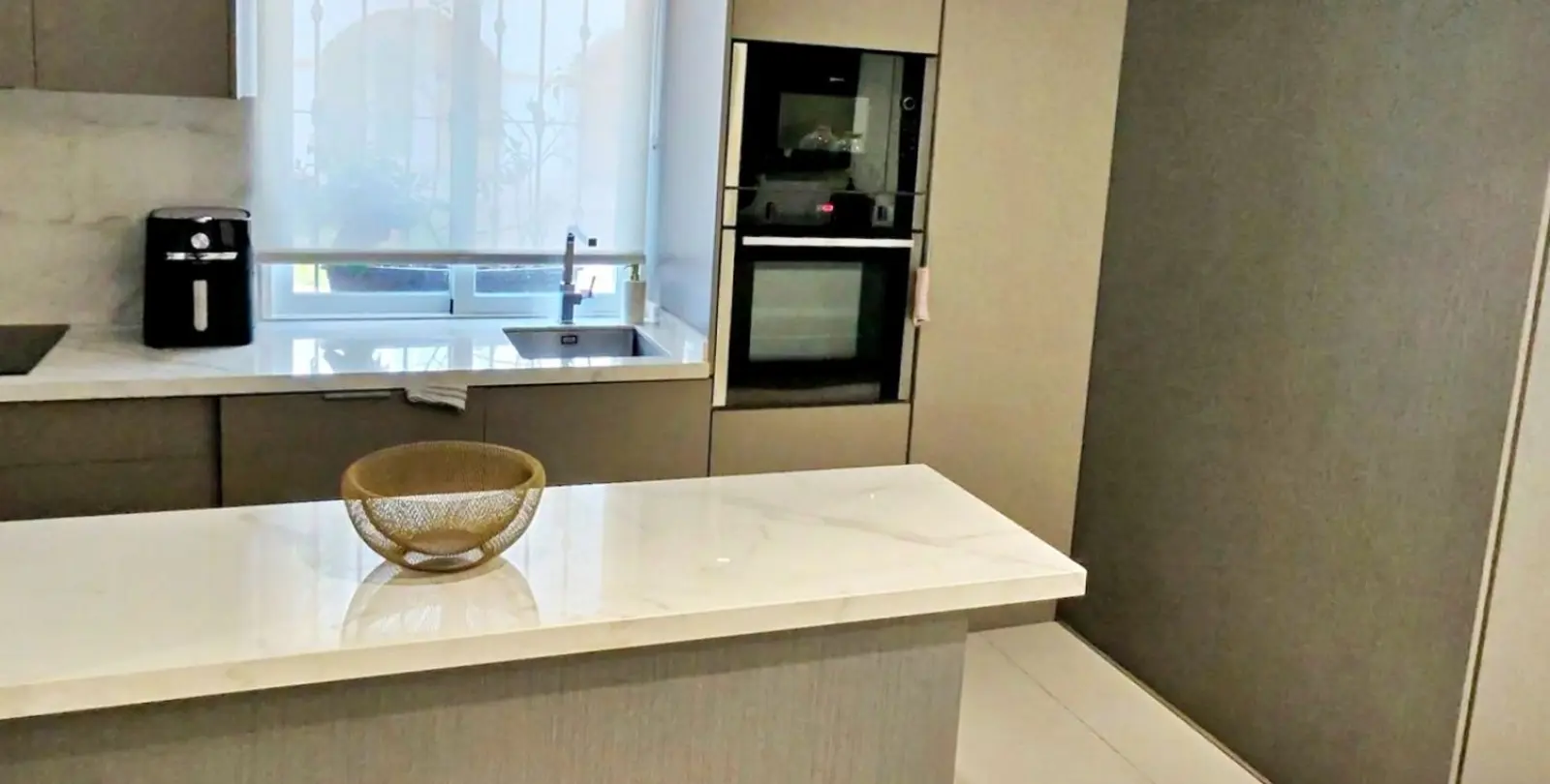 Sale of ground floor apartment in Puerto Banús 7