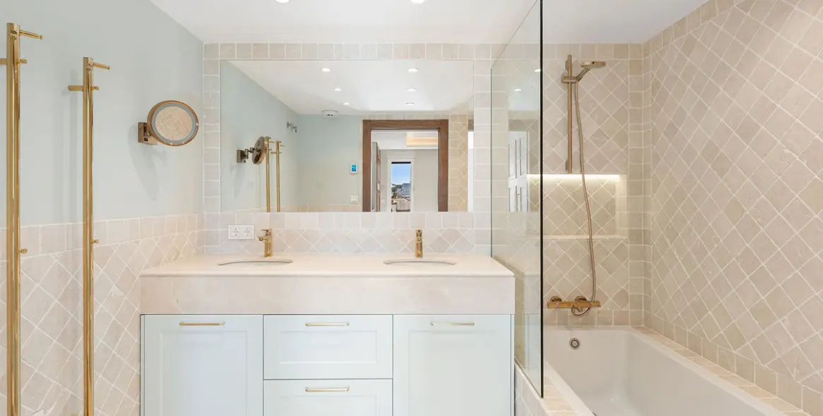 Venta de ático en Nueva Andalucía 18