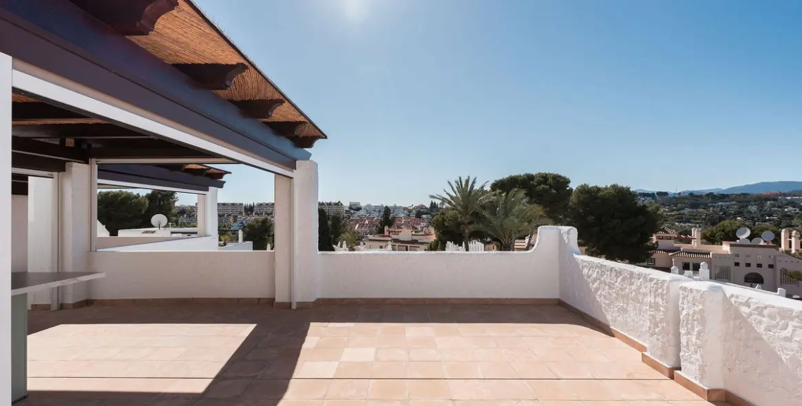 Venta de ático en Nueva Andalucía 25