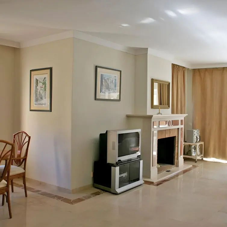 Sale of penthouse duplex in New Golden Mile