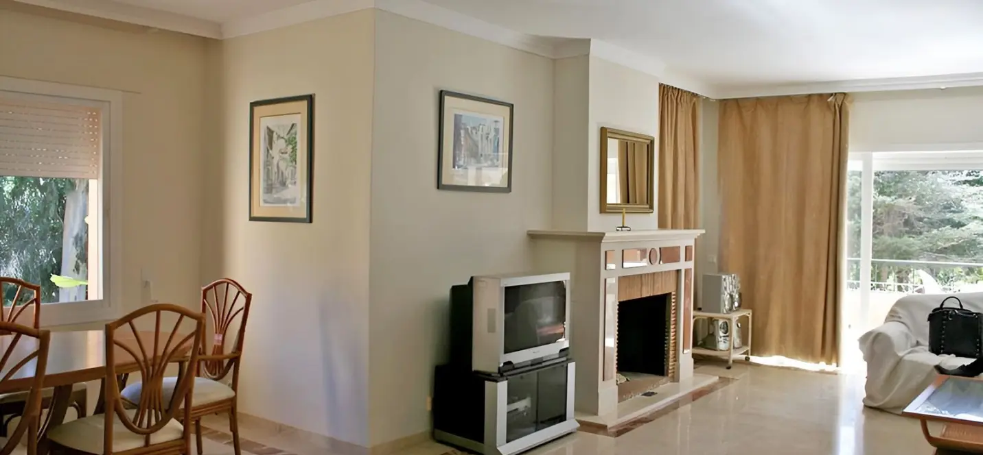Sale of penthouse duplex in New Golden Mile 2