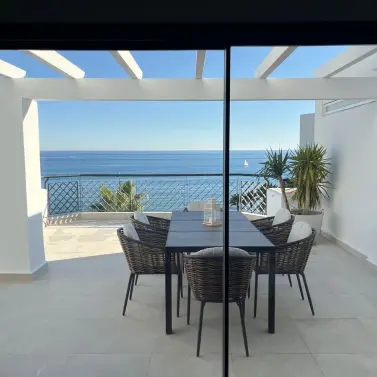 Venta de ático en Calahonda