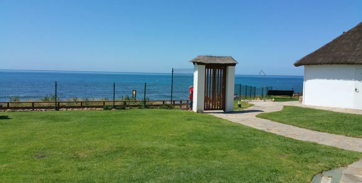 Venta de ático en Calahonda 23