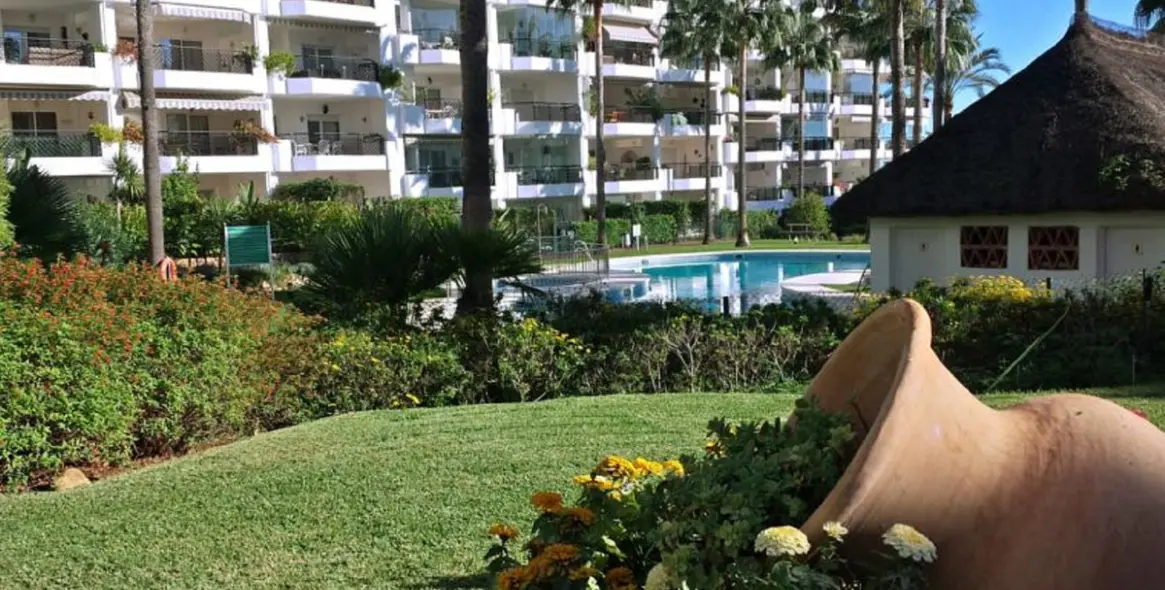 Venta de ático en Calahonda 30