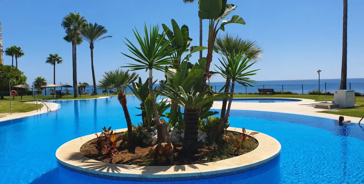 Venta de ático en Calahonda 34