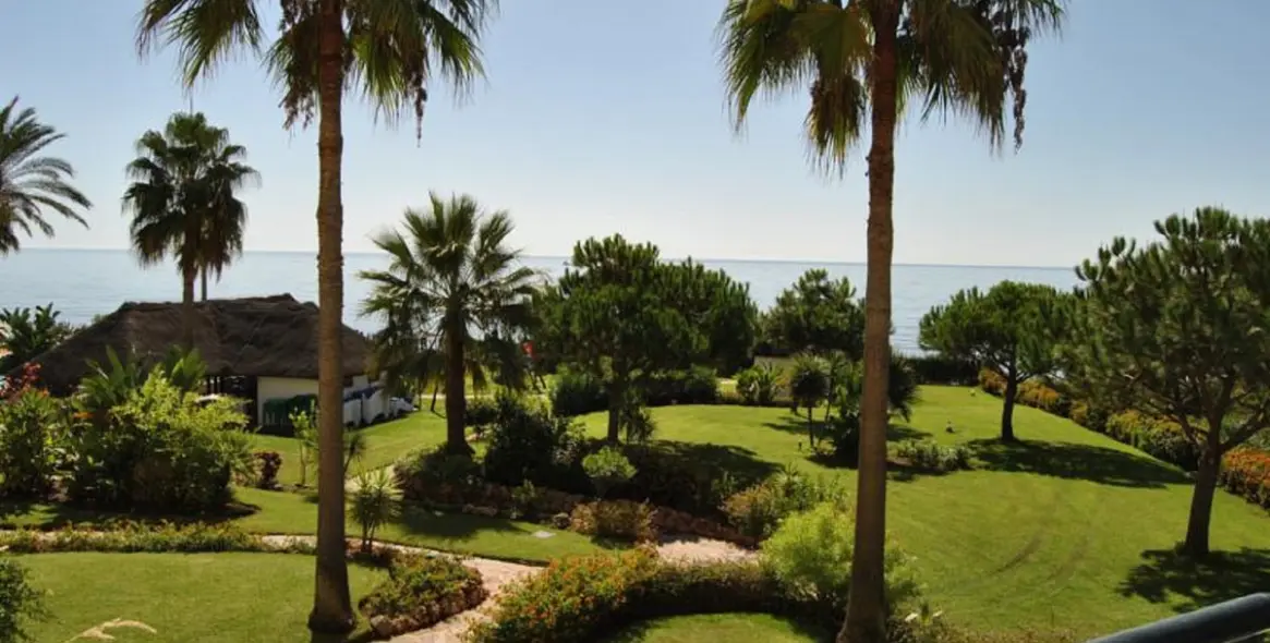 Venta de ático en Calahonda 41