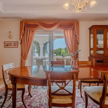 Venta de villa independiente en El Paraiso