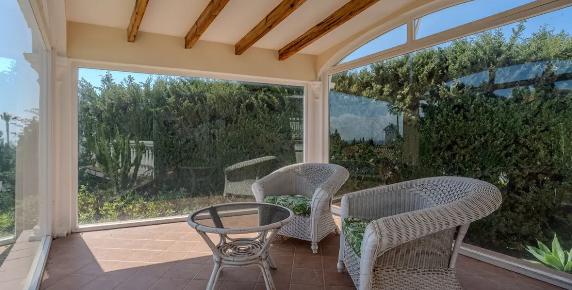 Venta de villa independiente en El Paraiso 16