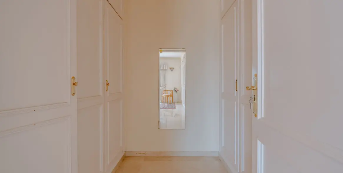 Venta de villa independiente en El Paraiso 24