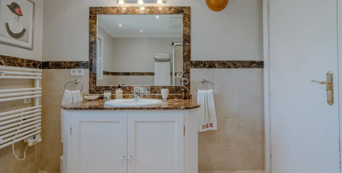 Venta de villa independiente en El Paraiso 51