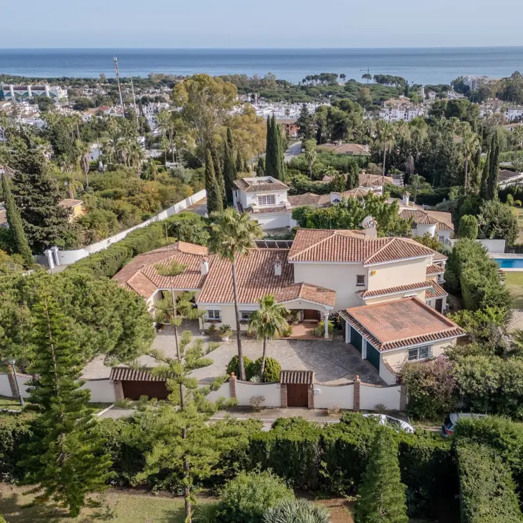 Venta de villa independiente en El Paraiso