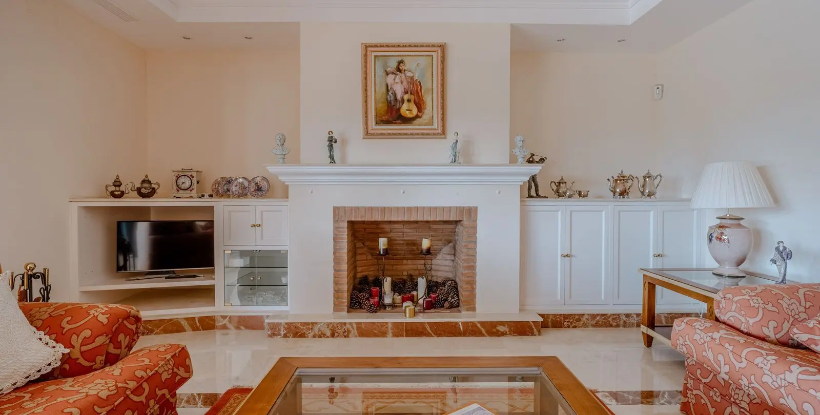 Venta de villa independiente en El Paraiso 4