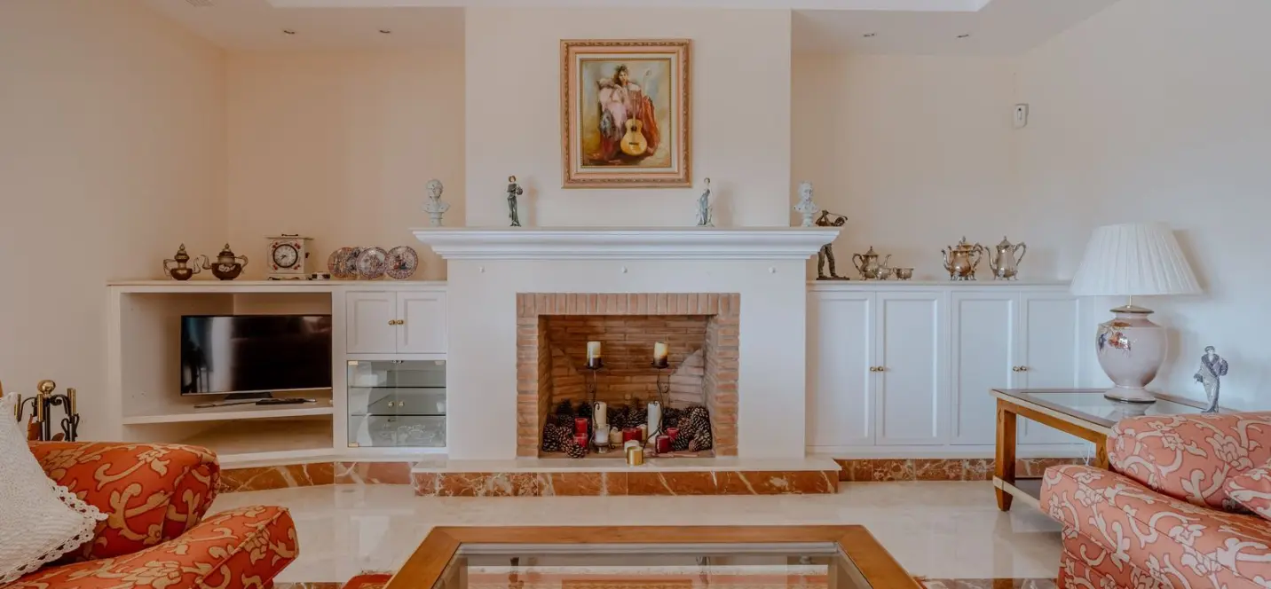 Venta de villa independiente en El Paraiso 3