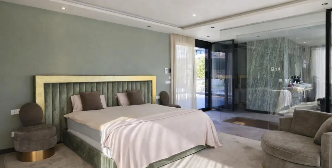 Venta de villa independiente en Atalaya 4