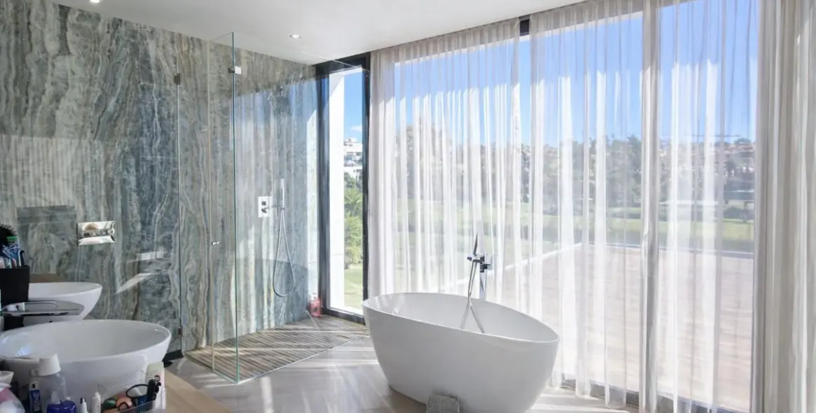 Venta de villa independiente en Atalaya 14