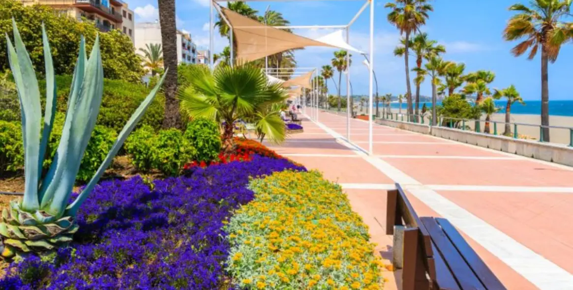 Venta de villa independiente en Atalaya 29