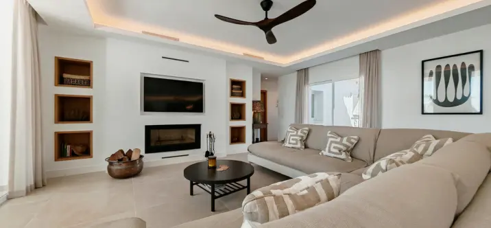 Venta de villa independiente en Elviria 2