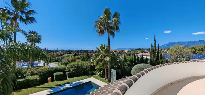 Venta de villa independiente en Elviria 4