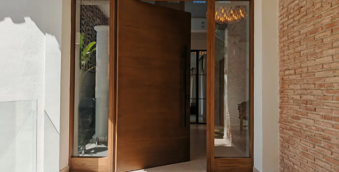 Продажа  отдельно стоящей виллы в Elviria 46