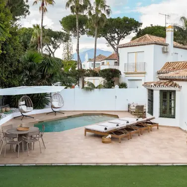 Venta de villa independiente en Benamara