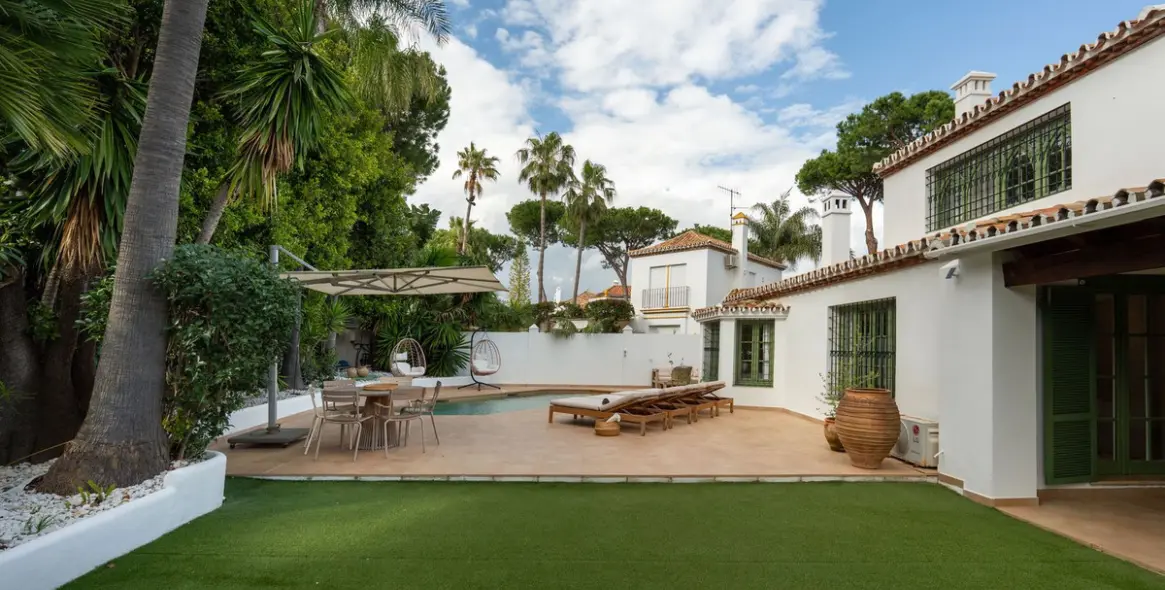 Venta de villa independiente en Benamara 10