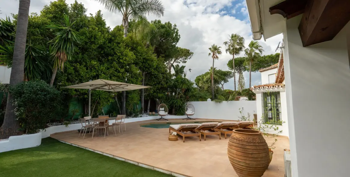 Venta de villa independiente en Benamara 11