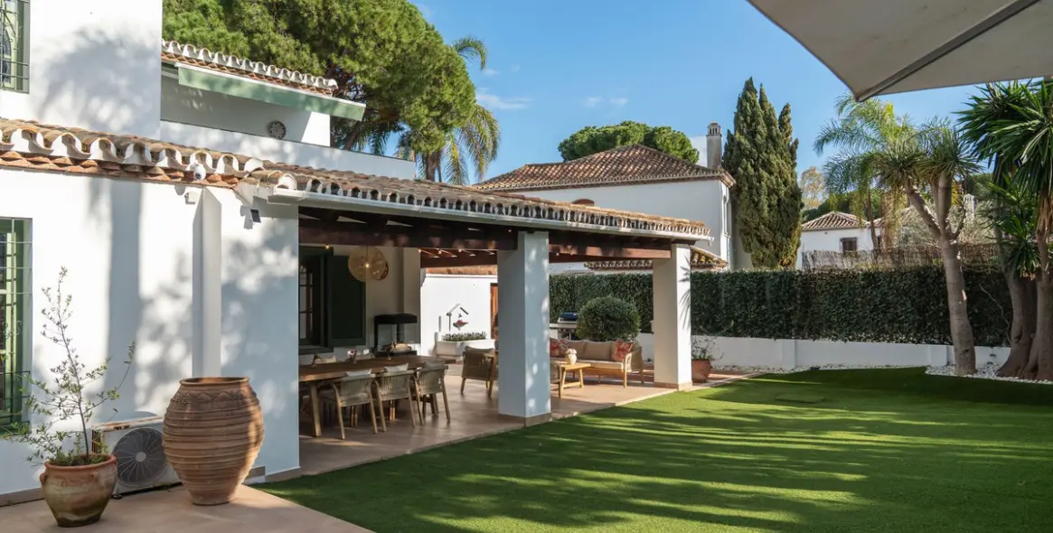 Venta de villa independiente en Benamara 60