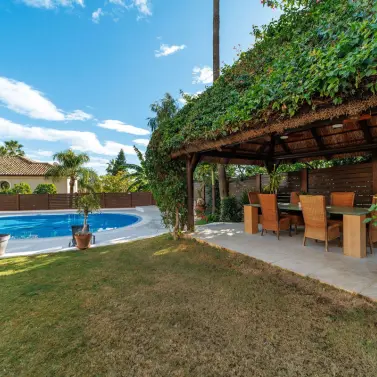 Venta de villa independiente en Marbella