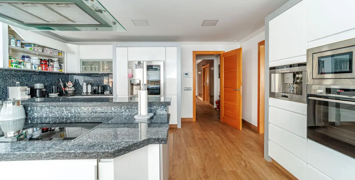 Venta de villa independiente en Marbella 100