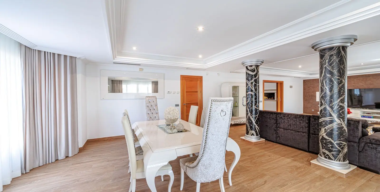 Venta de villa independiente en Marbella 35