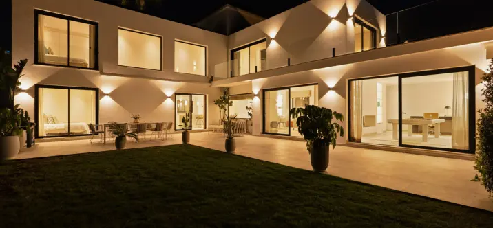 Venta de villa independiente en Las Brisas 3