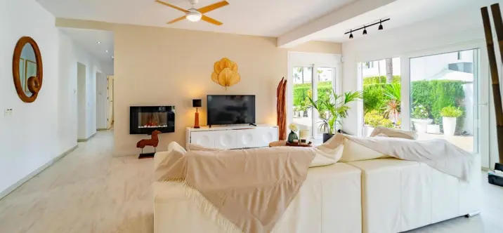 Venta de villa independiente en Marbesa 4