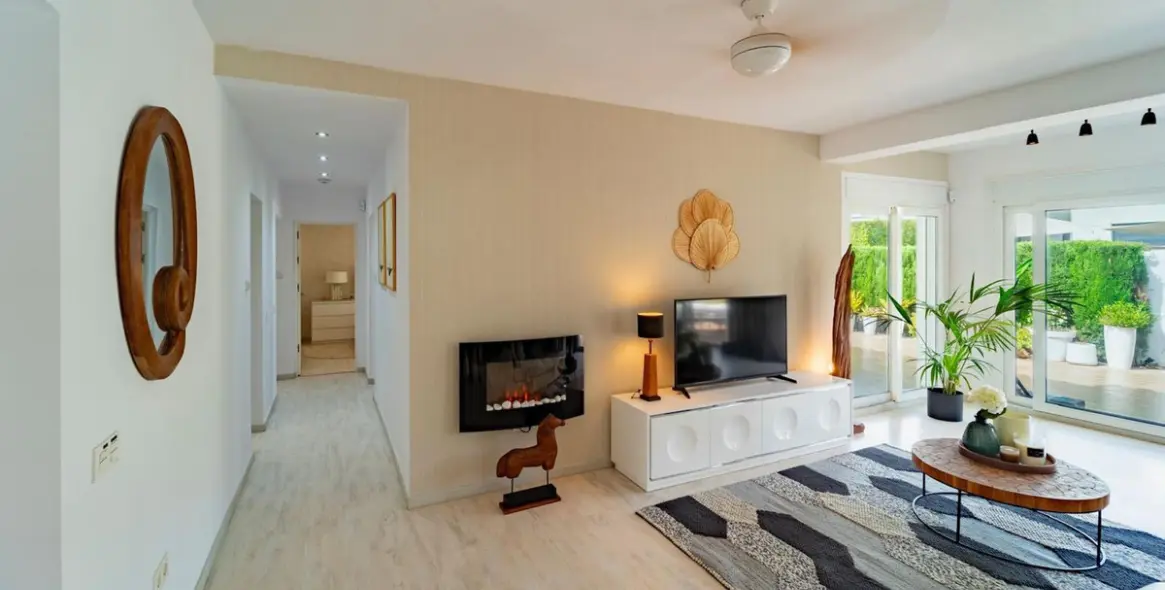 Venta de villa independiente en Marbesa 9