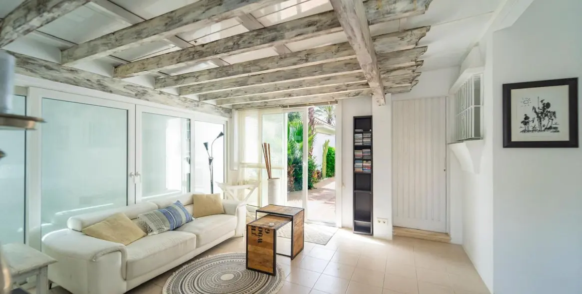 Venta de villa independiente en Marbesa 15