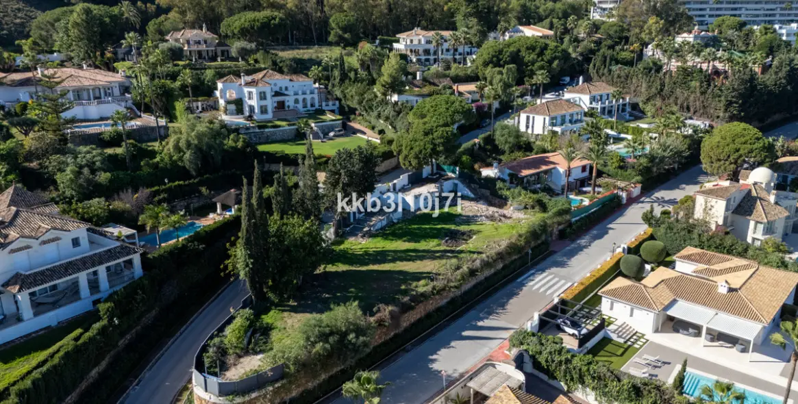 Venta de villa independiente en Nueva Andalucía 17
