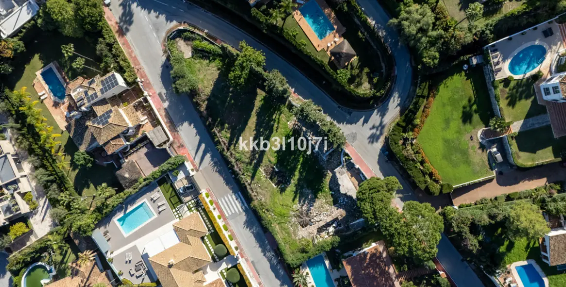 Venta de villa independiente en Nueva Andalucía 19