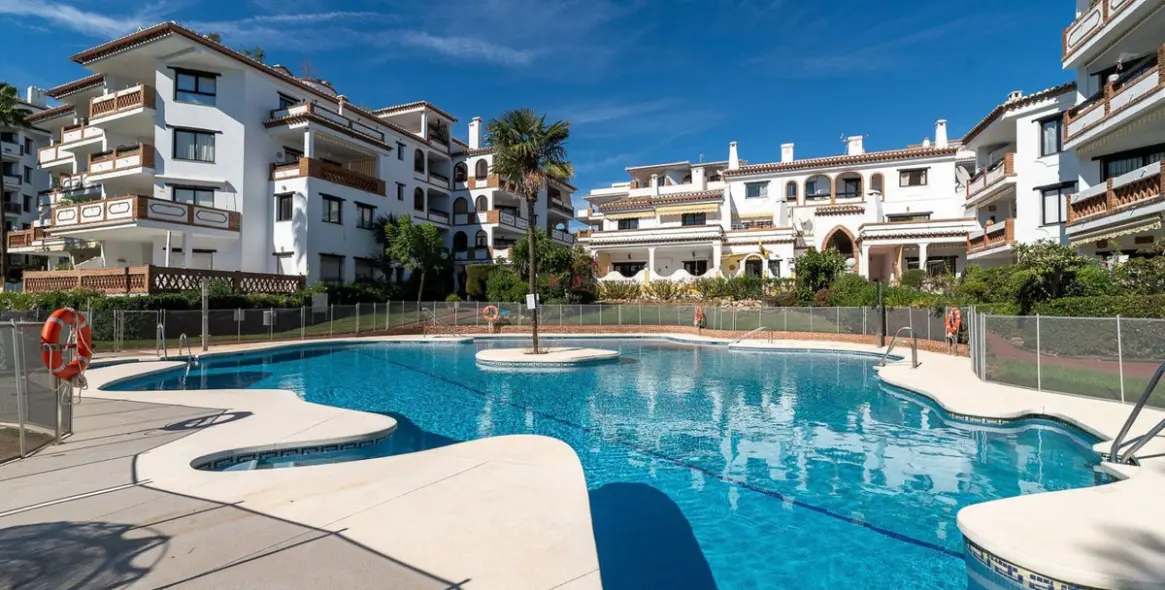 Долгосрочная аренда апартаментов на первом этаже в Mijas 1