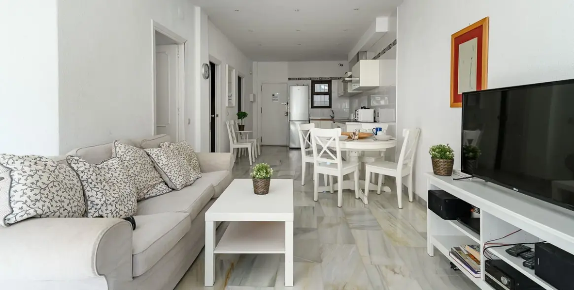 Долгосрочная аренда апартаментов на первом этаже в Mijas 4