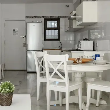 Долгосрочная аренда апартаментов на первом этаже в Mijas