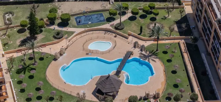 Продажа апартаментов на среднем этаже в Torremolinos 2