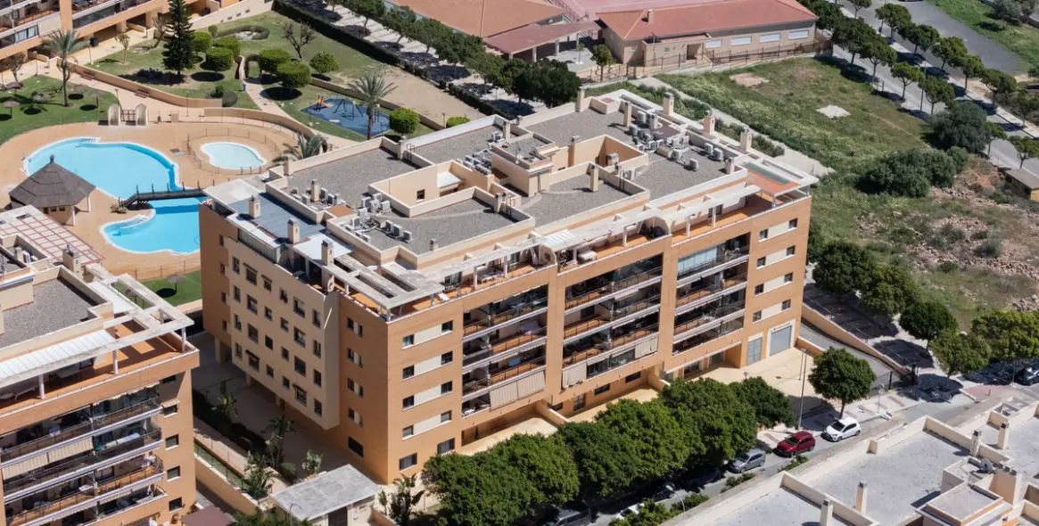 Sale of middle floor apartment in Torremolinos 4