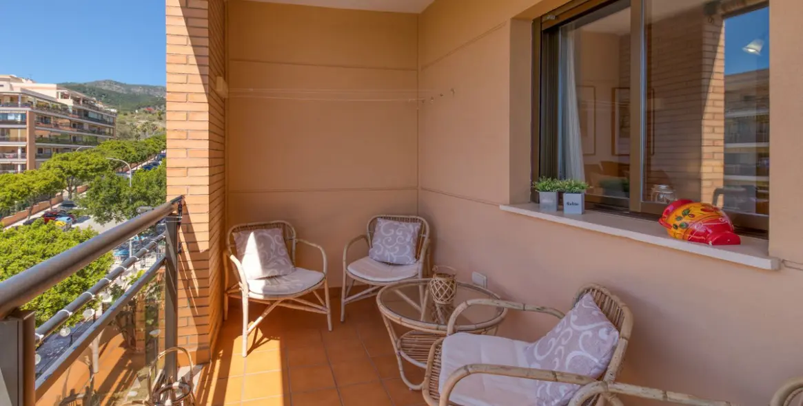 Sale of middle floor apartment in Torremolinos 13