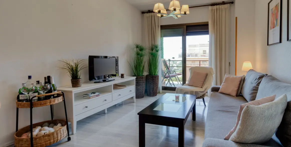 Sale of middle floor apartment in Torremolinos 14