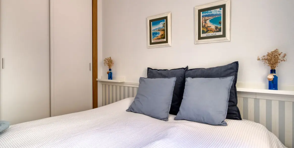 Sale of middle floor apartment in Torremolinos 23