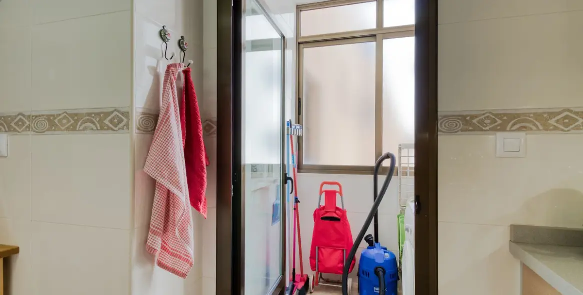 Sale of middle floor apartment in Torremolinos 40