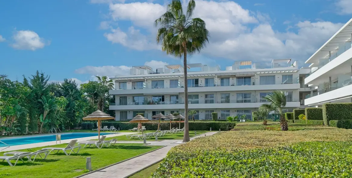 Sale of ground floor apartment in Bel Air 1