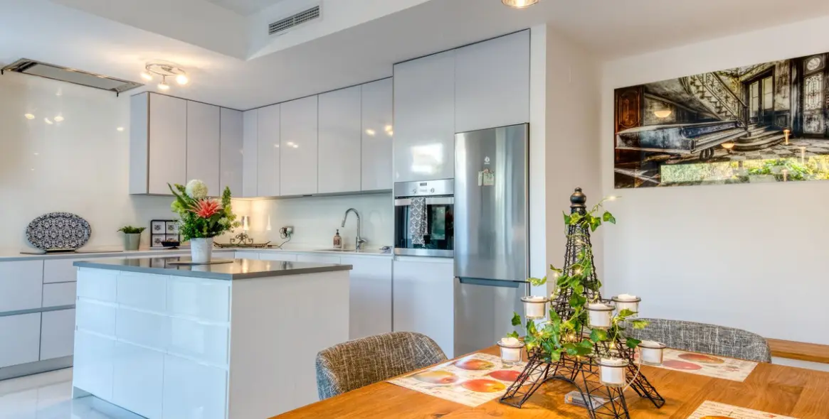 Sale of ground floor apartment in Bel Air 12