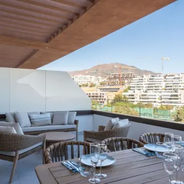 Продажа апартаментов на среднем этаже в Estepona