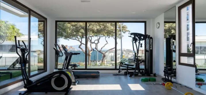 Продажа апартаментов на среднем этаже в Estepona 2