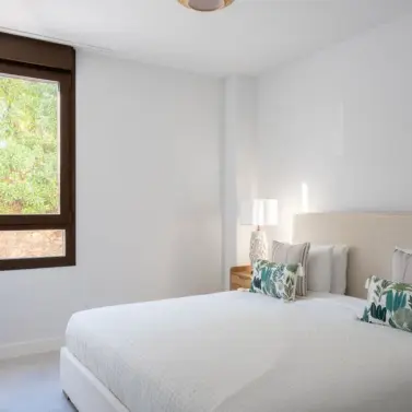 Продажа апартаментов на среднем этаже в Estepona
